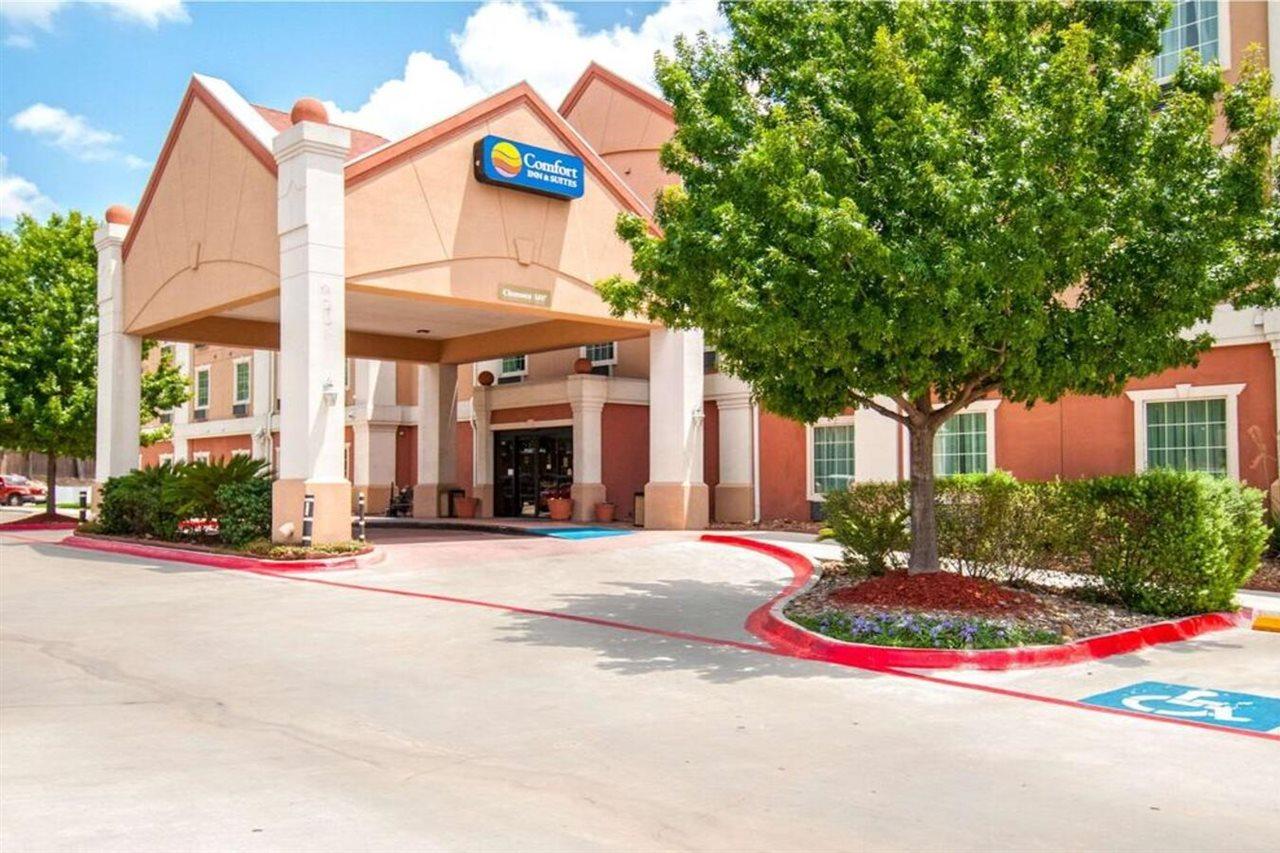 Comfort Inn & Suites Near Medical Center San Antonio Exterior photo